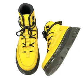 Boots Hiking By Dr Martens In Black & Yellow, Size: 9