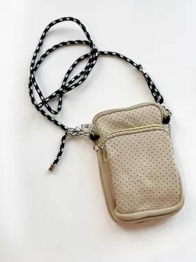 Lulu Phone Pouch - Tan